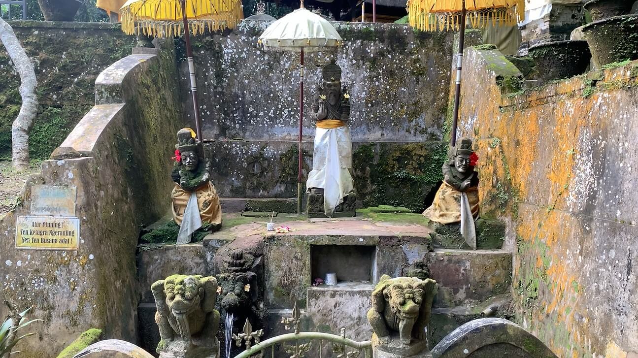 Pura Kebo Edan