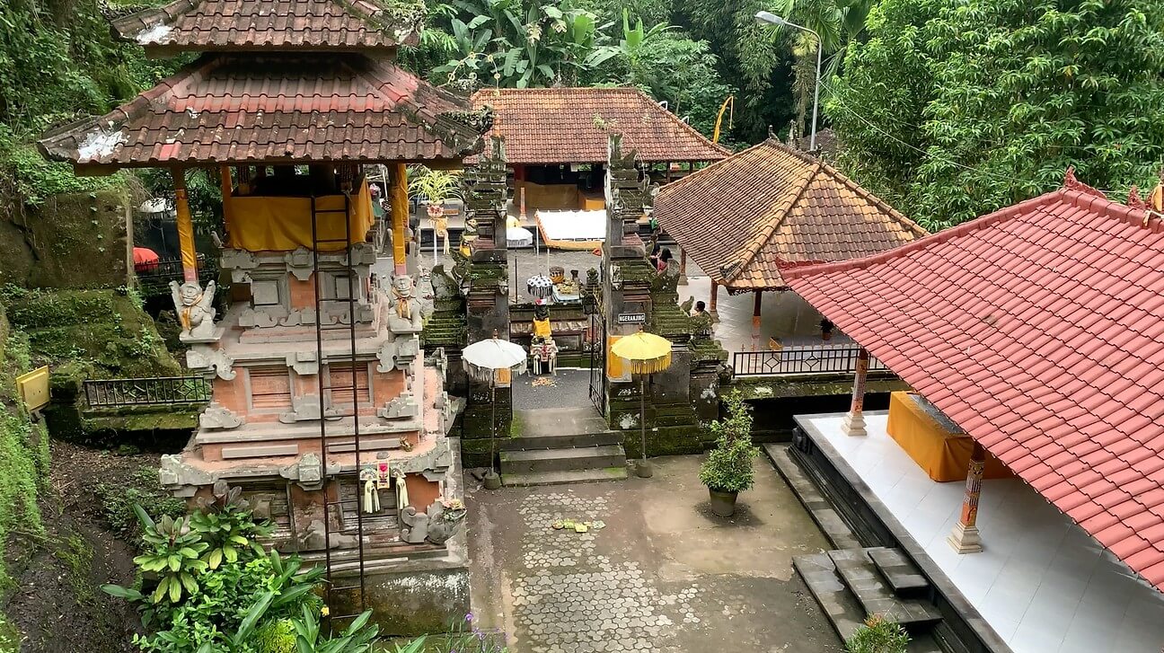 Pura Keraban Langit Badung