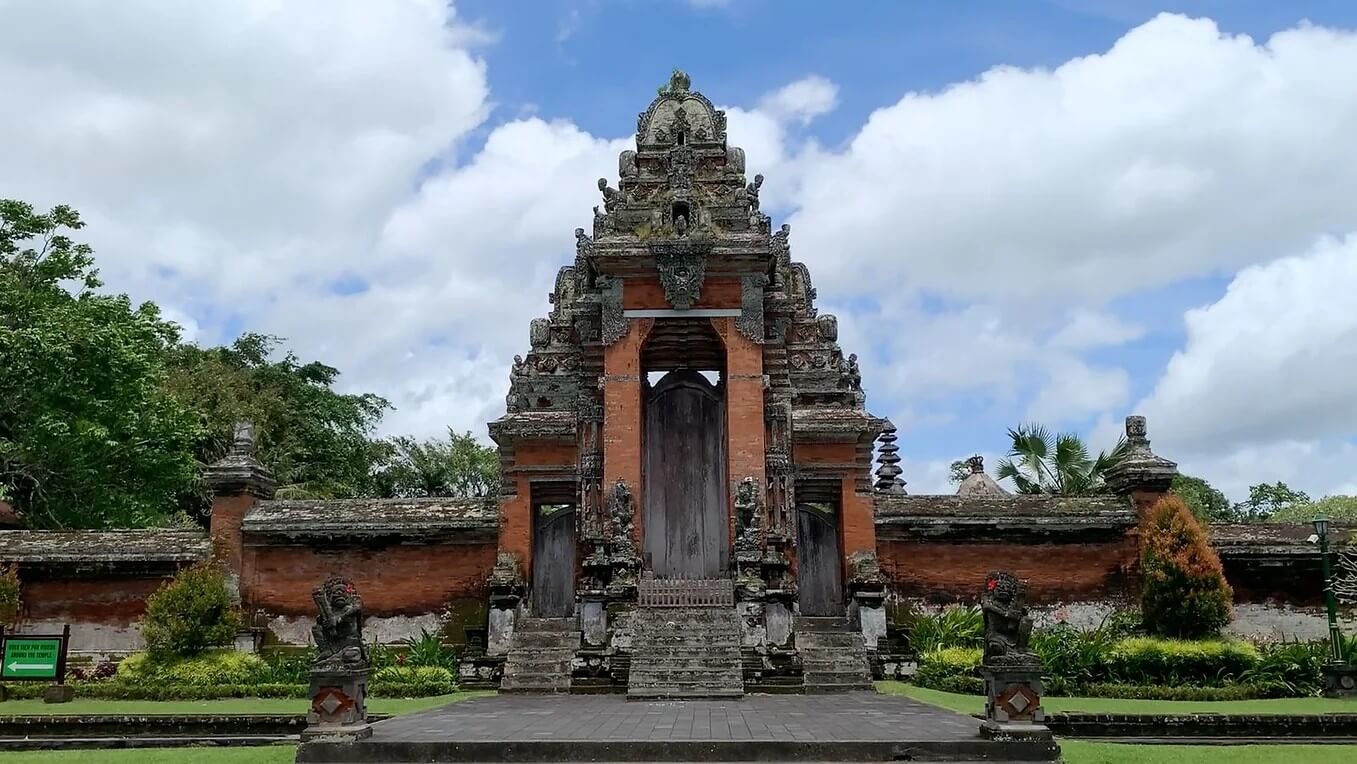 Pura Taman Ayun